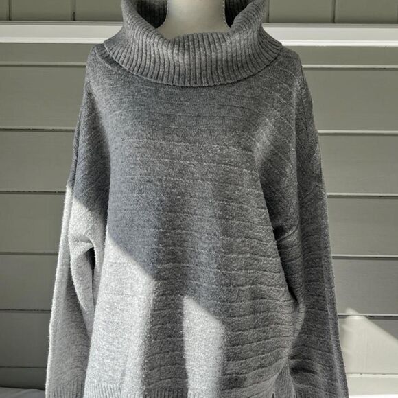 Old Navy Sweaters - Old-navy Women's Grey Jumper
